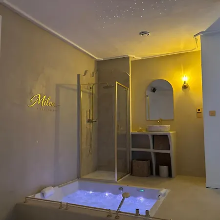 Miloa Balneo Romantique Avec Bain Prive Tarbes