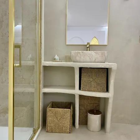 Miloa Balnéo Romantique Avec Bain Privé Apartamento Tarbes